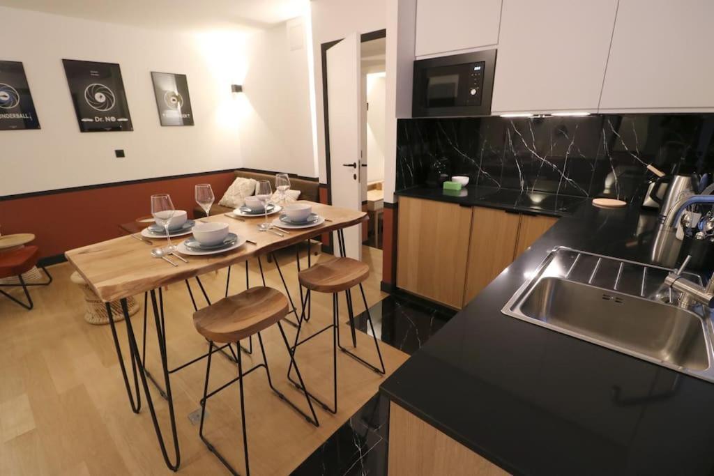 Neuf & Cosy - 2 Chambres - 11E Paris Luaran gambar